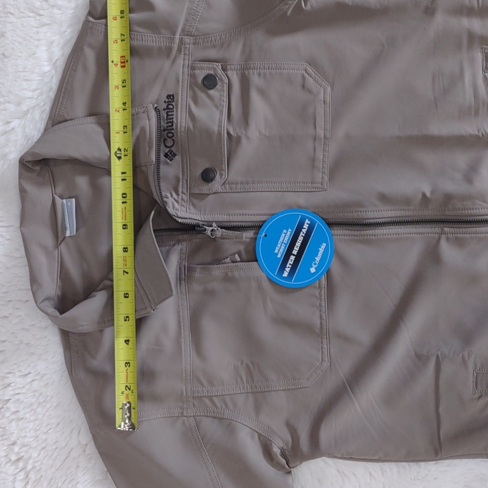 Columbia Water resistant Jacket - Picture 11 of 16